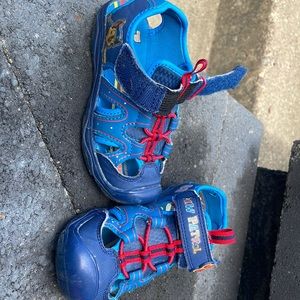 Kids size 9 blue and red paw patrol sandals